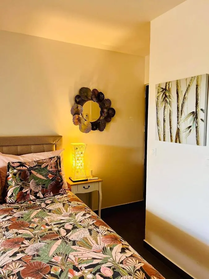 Apartment Tehautahi Cozy Lodge 1 Papeete  French Polynesia