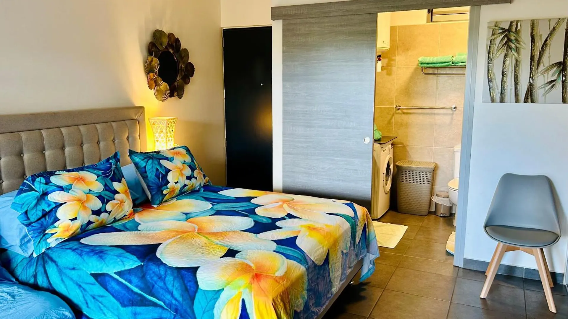 Tehautahi Cozy Lodge 1 Papeete  French Polynesia
